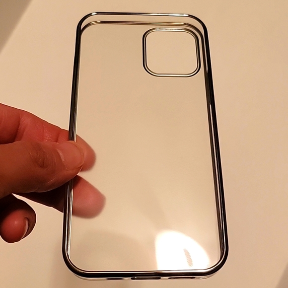 Cafele iPhone 12 max case- silver (6.1inch) - Picture 3 of 9